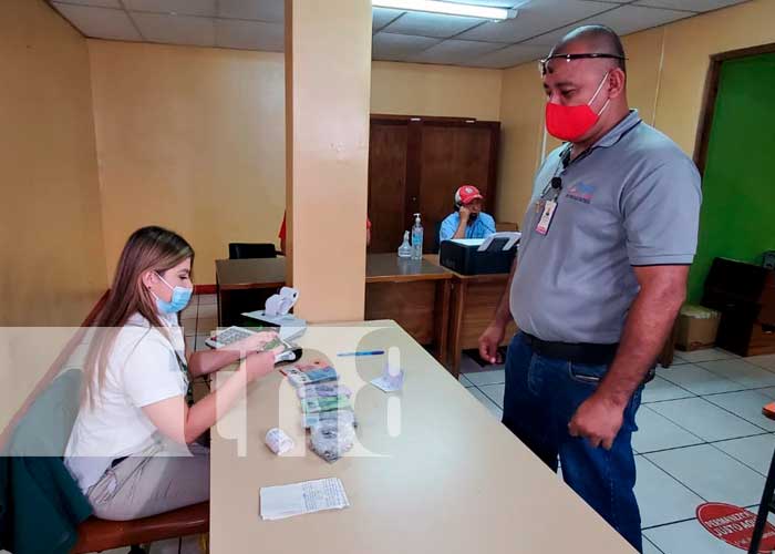 canaltn8's tweet photo. #AHORA #Nicaragua | Los trabajadores del Estado en Nicaragua obtuvieron este primer viernes del undécimo mes del año en curso su salario. https://t.co/R1C7HEgftA