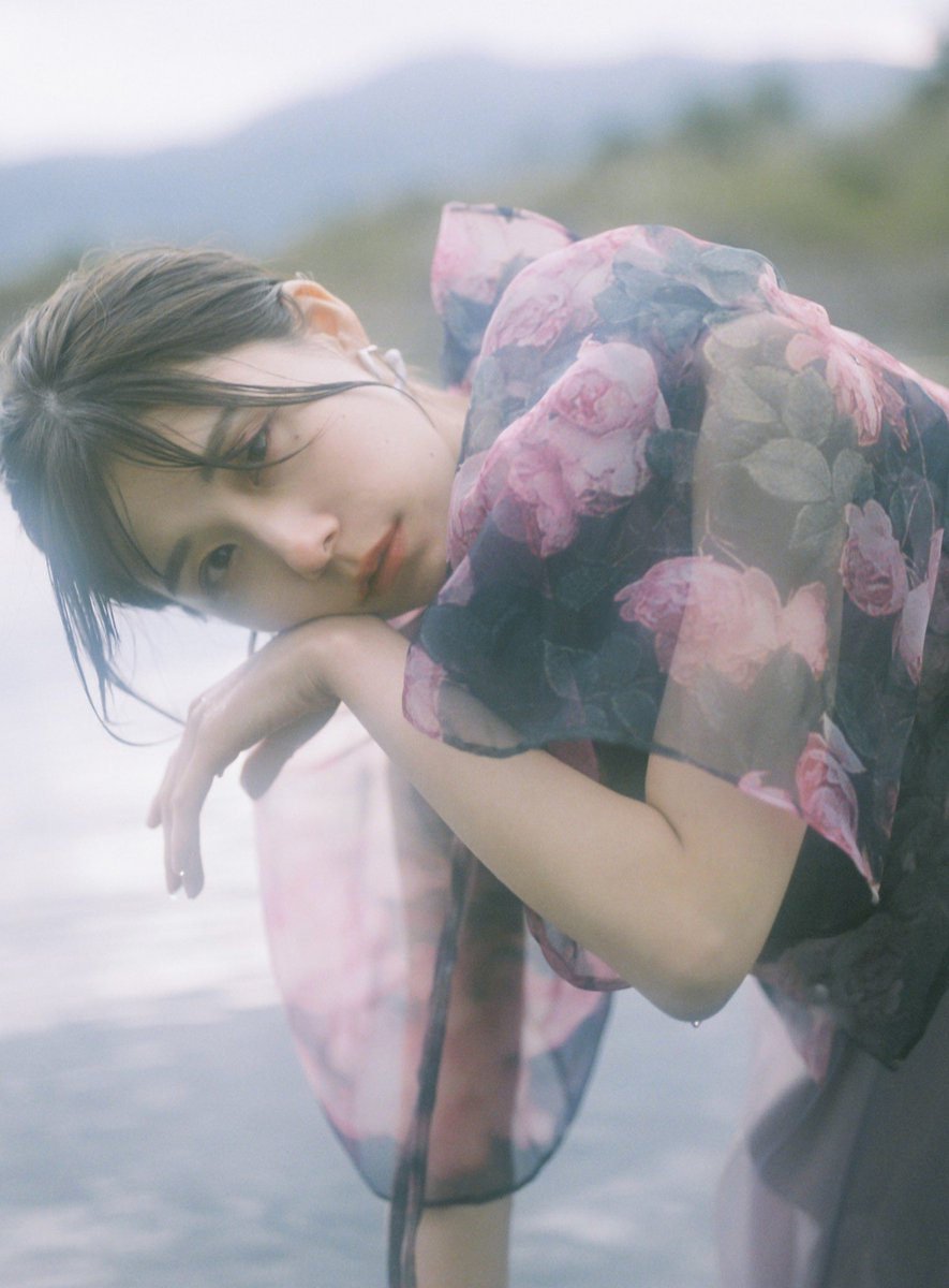 bellmignon_'s tweet photo. フォトグラファー　山本春花さんの乙女グラフィー　#91 にてスタイリング・衣装制作させていただきました。

春花さんのお写真を生地にプリントして
ブラウスを作りました。  

m  @arimuraairi 
p @_yamamotoharuka_ 
hairmake kanako
accessory  @soramamade https://t.co/od5RHoB9lu