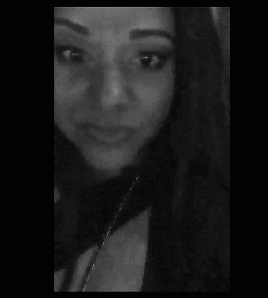 yarachelli's tweet photo. No es por presumir , una mujer fiel , beso rico , cocino  rico y todo lo hago rico ! No hay competencia si no muchos puntos a mi favor 😉 
Foto en blanco y negro 🖤🤍 cause I love it ! 
Excelente fin de semana  para todos 😘 https://t.co/aUKfQjNqNi