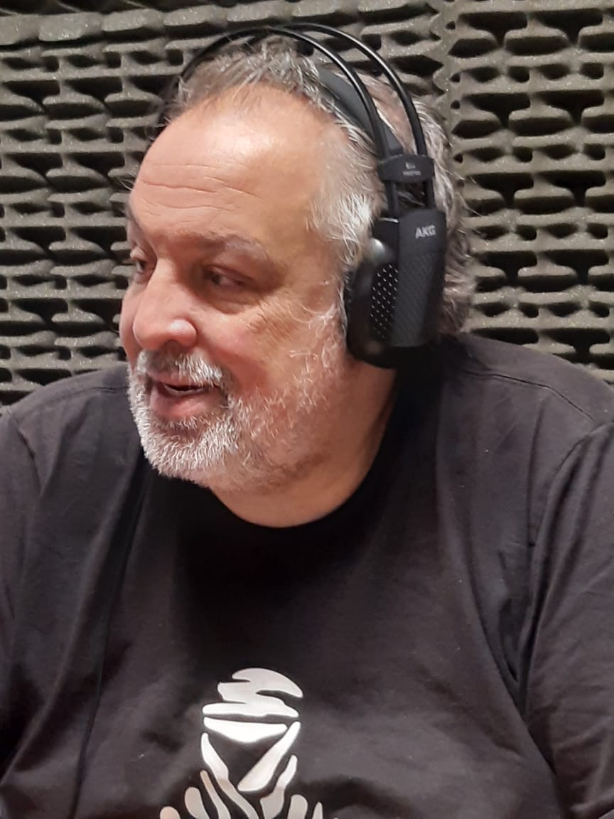 delacabeza_sl's tweet photo. Compartimos el programa de ayer con la entrevista a @matiasplescia de @Volver_a_SL:

✅https://t.co/ci5ipWSCLD

✅https://t.co/kxwDseteYp

#DeLaCabeza #SanLorenzo https://t.co/c290QBCmdq