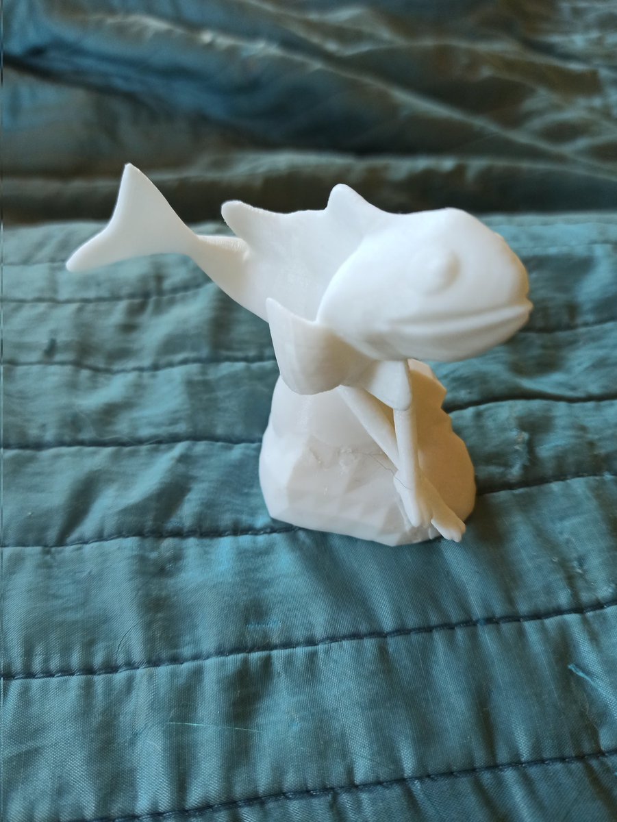 almonmanzano's tweet photo. Un amigo ha impreso a Pezxy en 3D, de nuestro juego Puss 'n Boats! 😍 Voy a pintarla a ver cómo queda 😊 https://t.co/jTtya8MfaS