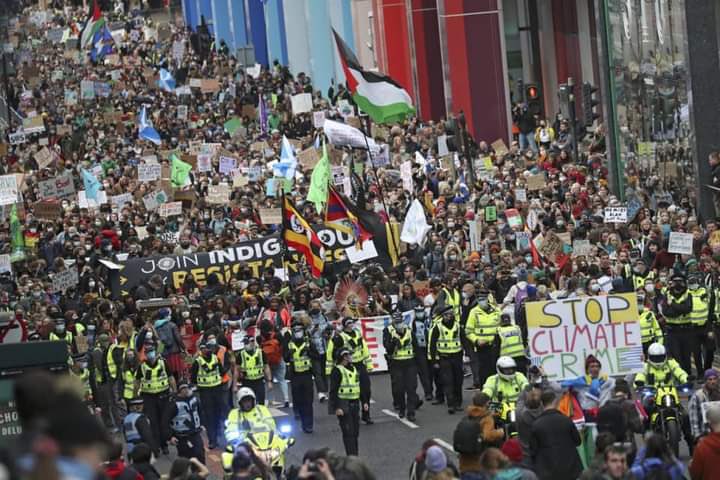 MikeHudema's tweet photo. MASSIVE. Thousands out on the streets of #Glasgow.

No more false promises. No more ‘blah, blah, blah.’ The clock is ticking. Time to #ActOnClimate

#ClimateAction #ClimateStrike #Cop26 #COP26Glasgow https://t.co/2aa8QzxXhM
