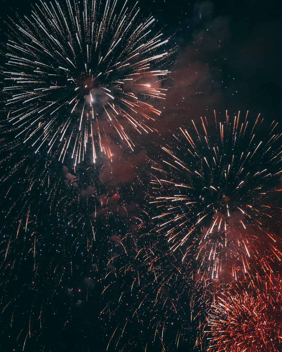 fulltimecover's tweet photo. If you are hosting a fireworks event this year, see our guide on how this impacts your home insurance, and what safety measures you should consider 
https://t.co/Hma6Mx6Szn https://t.co/ZC5fcHuvLh