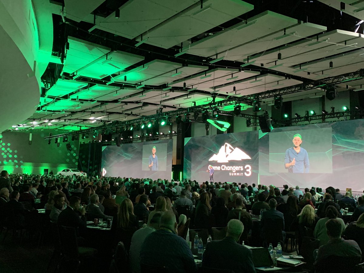 COREContact_LLC's tweet photo. Y’all, NGL... This #crispsummit live and *in person* is 🔥🔥🔥! The indomitable @garyvee kicking it on stage now. 💪 https://t.co/VKCCaPcpWZ