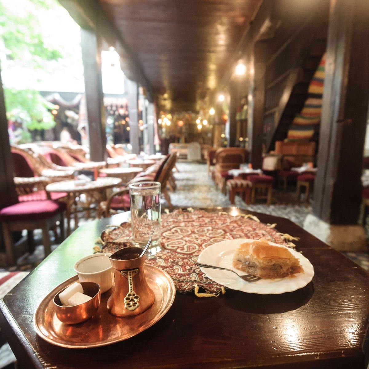 #RECAP Travel Director Sasha 💁‍♂️ led an amazing group on our #CSBestofBalkans trip 🇭🇷 🇧🇦 

"When I started the tour it felt like a dream. It was exhilarating to meet up with the guests and be able to show my wonderful country."

Ready to explore? 👉 bit.ly/3nR15Lq