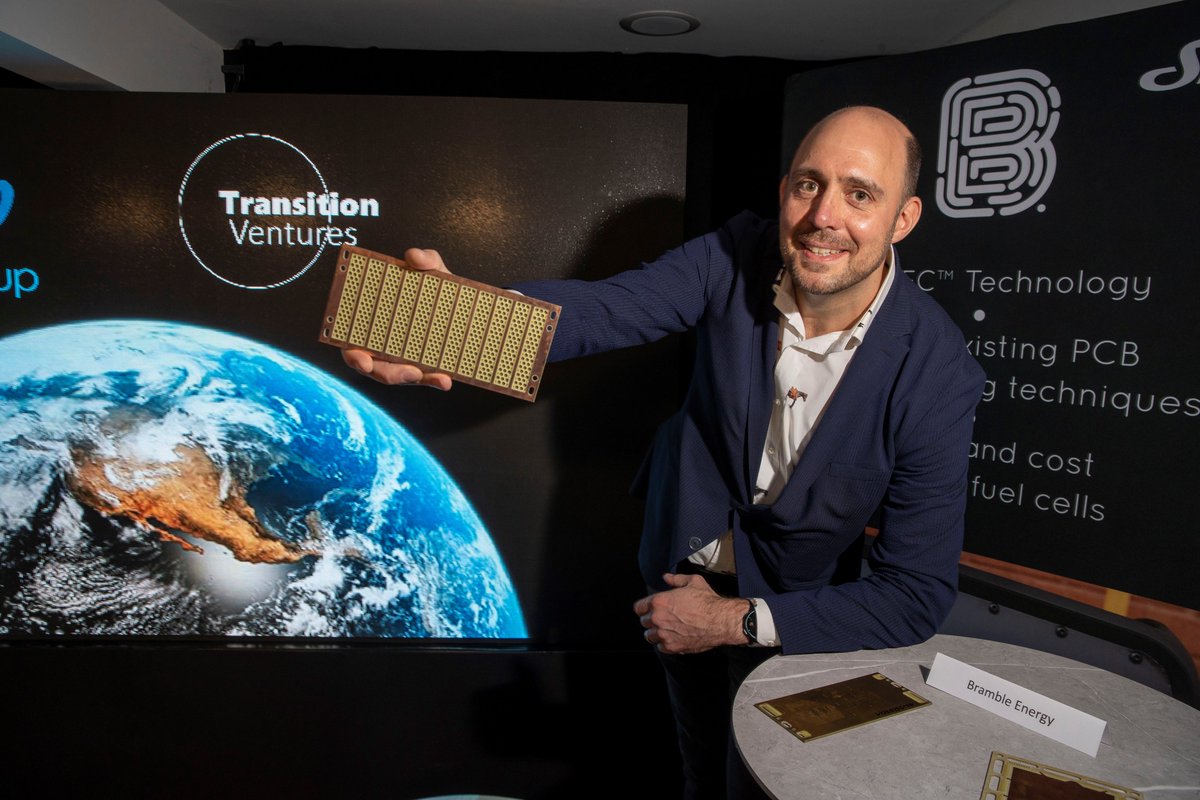 IPGroupplc's tweet photo. Thank you to portfolio company @BrambleEnergy for joining us at our climate tech showcase @ #COP26 in Glasgow. Pictured here is Peter Sayce, Chief Chief Products Officer. #backinginnovation https://t.co/JAD8xEfQfw