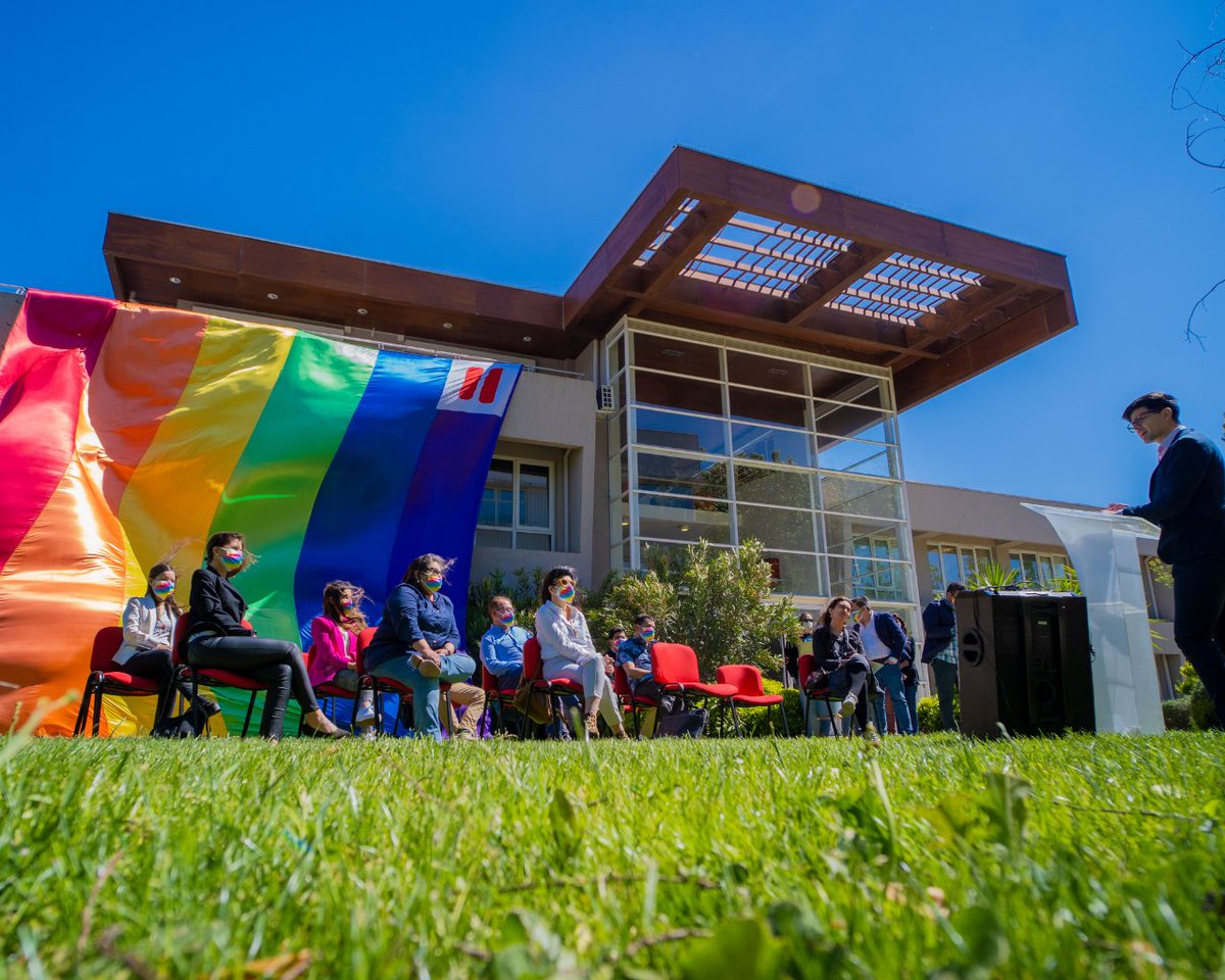 UTalca's tweet photo. Visibilizar el respeto a los derechos de las personas LGBTIQA+ y la importancia de generar conciencia sobre el tema, fue el objetivo de la actividad organizada por la Fundación @IgualesChile  junto a la #UTalca.

Nota completa 👉 https://t.co/c2zcwTv6kr https://t.co/ccsKZt2AjJ