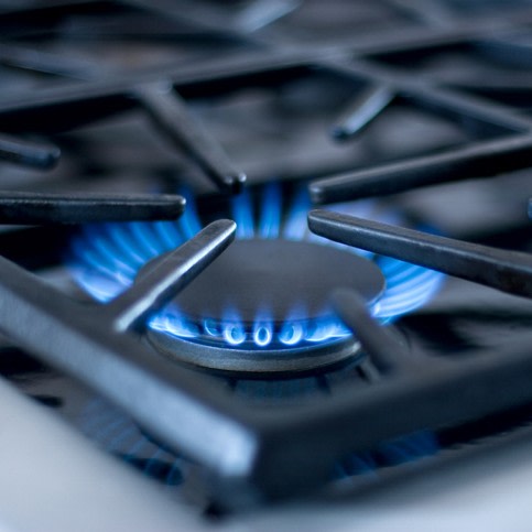 Whether you love gas or electric cooktops, we've got you covered! Browse our wide selection of over 400 cooktops today online. bit.ly/2X9GI2X