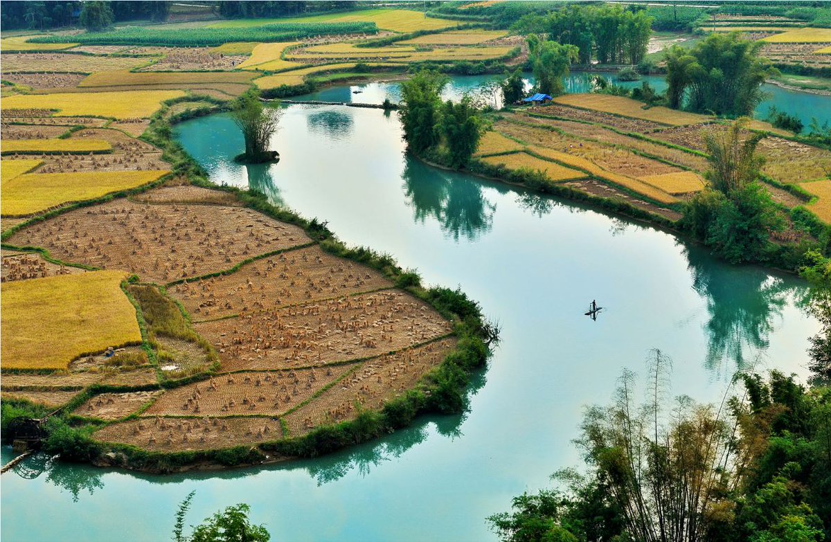 There are a number of challenges and opportunities surrounding sustainable water usage in the fight against #ClimateChange. <a href="/PwC_UK/">PwC UK</a> and <a href="/SainsburysNews/">Sainsbury's News</a> present the latest findings and call for #WaterAction. See the report here: bit.ly/3mODM5W