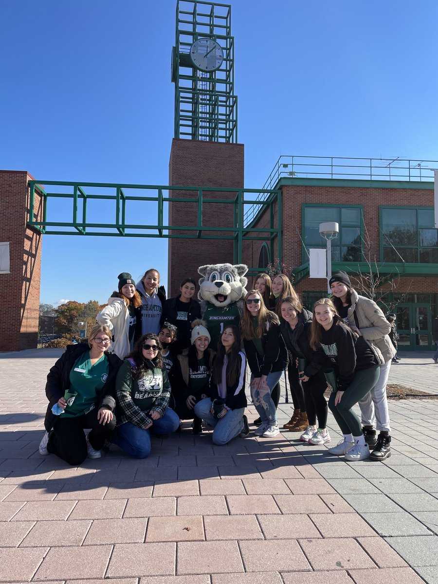 dsimek1's tweet photo. Baxter made some friends today wearing green! Happy Green Day Friday ⁦@BU_Bearcats⁩ ⁦@binghamtonu⁩ https://t.co/v5YMS1d5OF