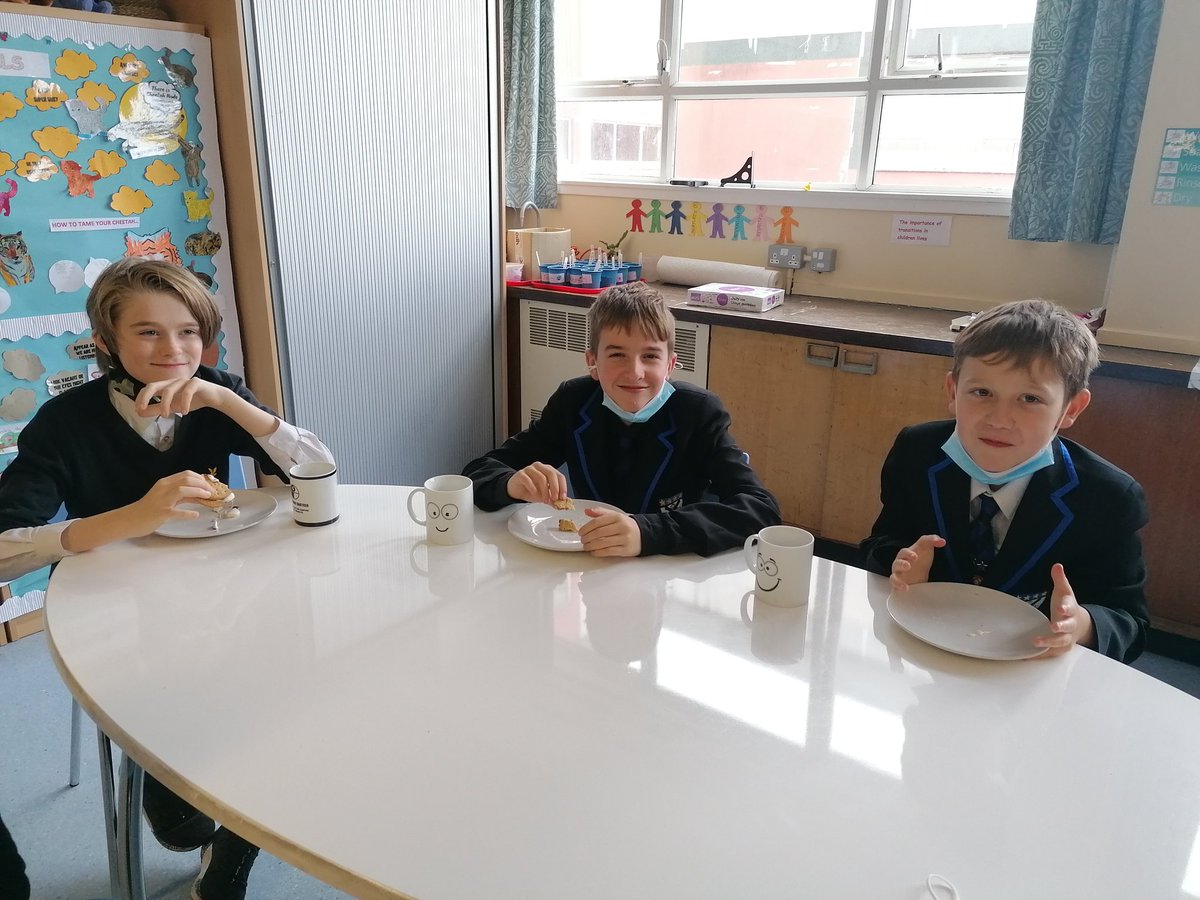 haven_ac's tweet photo. Hot chocolate and smores to end the week on bonfire night. Pupils have been learning so many social skills that they can apply in other classes and at home. https://t.co/kRkK3UbNoB