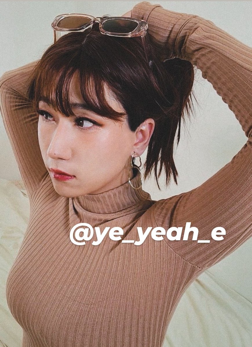 아...음... 어플이 많이(매우) 도와주긴 했지만... 프사 저 맞긴 하그든유..? 아무리 내가 오프 잘 안나간다지만 이게 뭐라고...대체....? 🤔