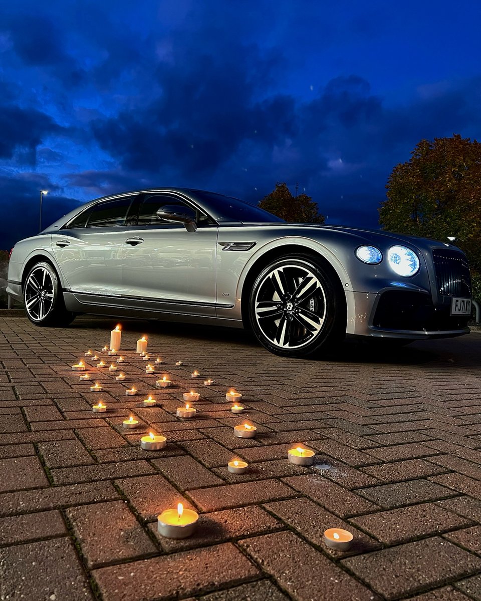 BentleyLeic's tweet photo. Happy Diwali to our customers and followers who are celebrating!

#Bentley #BentleyLeicester #BentleyFlyingSpur #FlyingSpur #Celebrations #Diwali #BentleyMotors #WorldofBentley https://t.co/aI6t9tXfkW