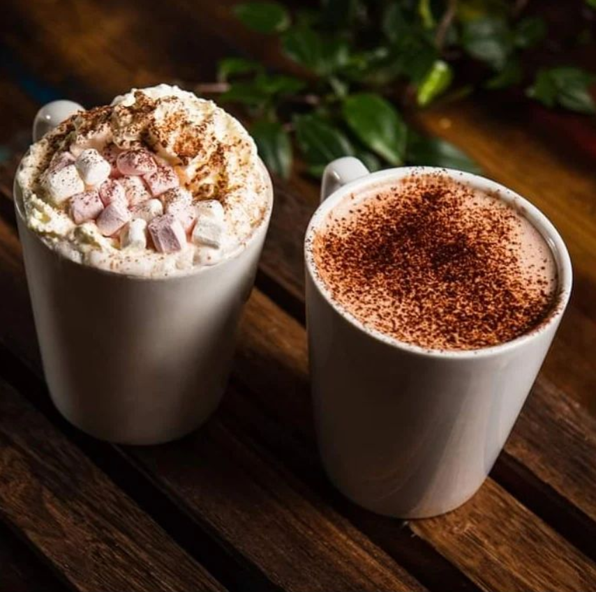 AddlestoneOne's tweet photo. Heading out to a #FireworksDisplay or just fancy warming up from the cold weather? ๐
Here at #AddlestoneOne @EsquiresCoffee have you covered. โบ๏ธ
Indulge in a delicious hot chocolate complete with cream & marshmallows! Or enjoy your favourite coffee.โ
Open 9am - 5pm today. ๐ https://t.co/gzh8gsmr02