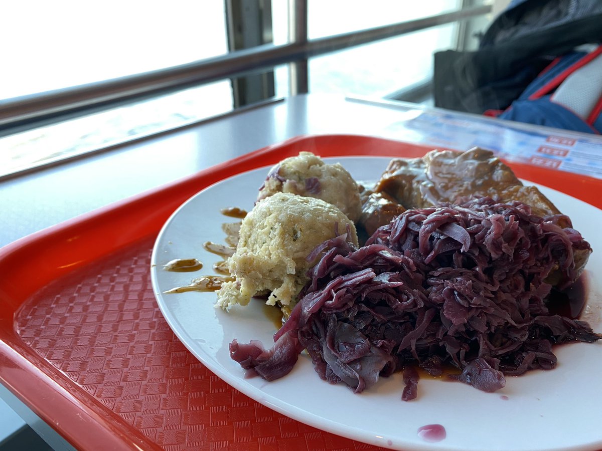 Stolz_Ohligs's tweet photo. #Wochenende! Erstmal anständig essen auf der Fähre. #Elbferry ⚓️ #taketheferry https://t.co/9Pf2XEb6Bs