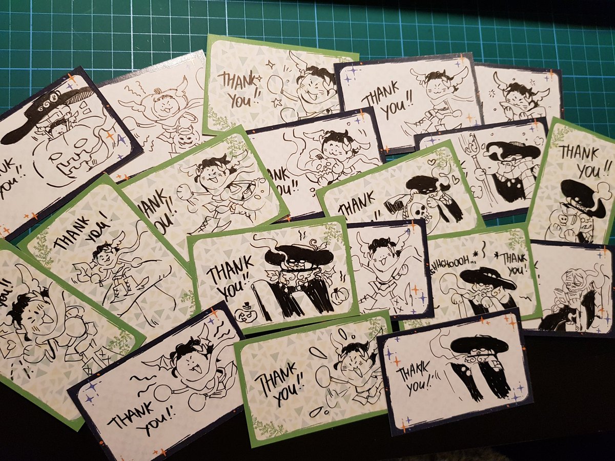 I rly RLY love drawing small doodles on the back of my business cards I include in orders, despite how time consuming it can get 😅
