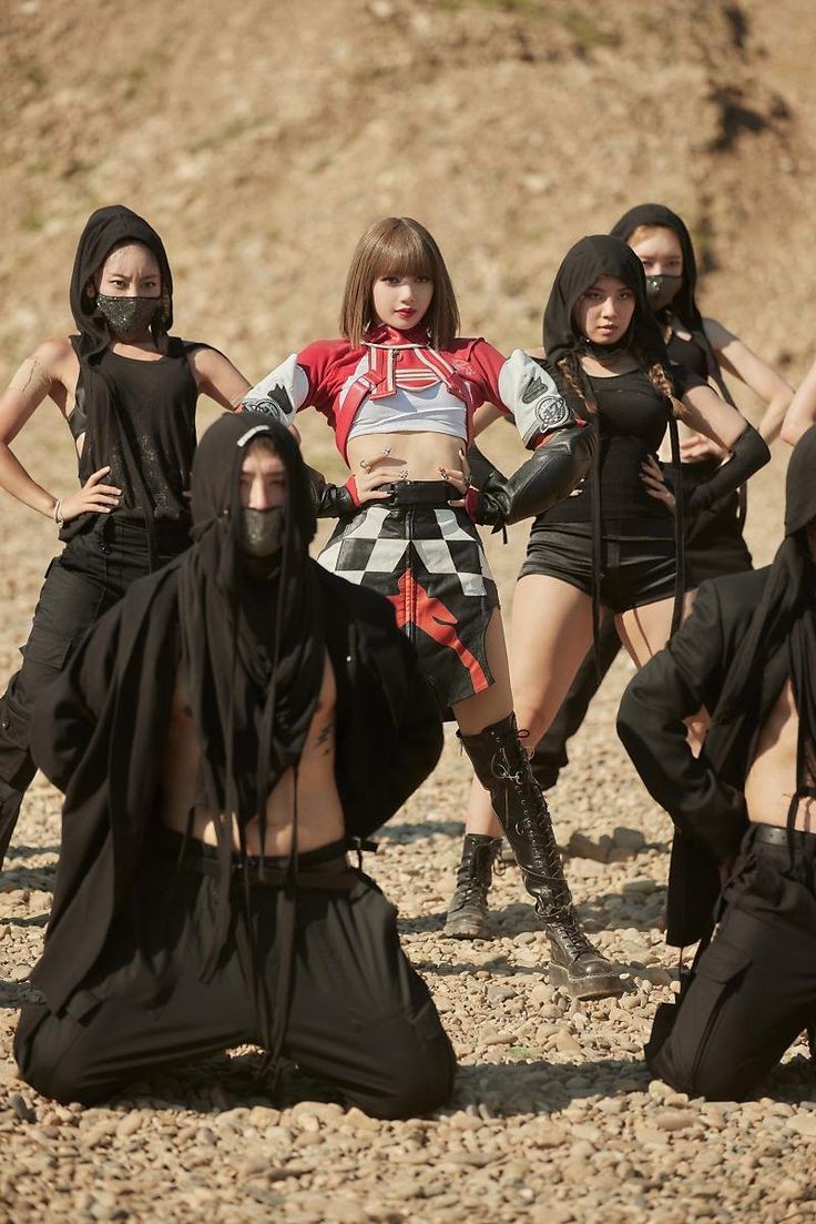 flerifyofficial's tweet photo. With the support of blinks all over the world Lisa became the 2nd kpop idol to complete 27 million monthly listeners.
And her song 'Money' also entered in top 10 global ranking.

https://t.co/yvAESvxOjf

@flerifyofficial
@blackpink @lisa #lalisa #spotify https://t.co/I2BdUWlOrO