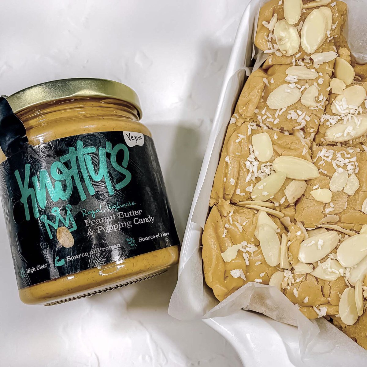 🍬 Indulgent Peanut Fudge 🍬

This no-bake popping candy fudge is a recipe for everyone to enjoy! 🤤

Full recipe on knottys.co.uk