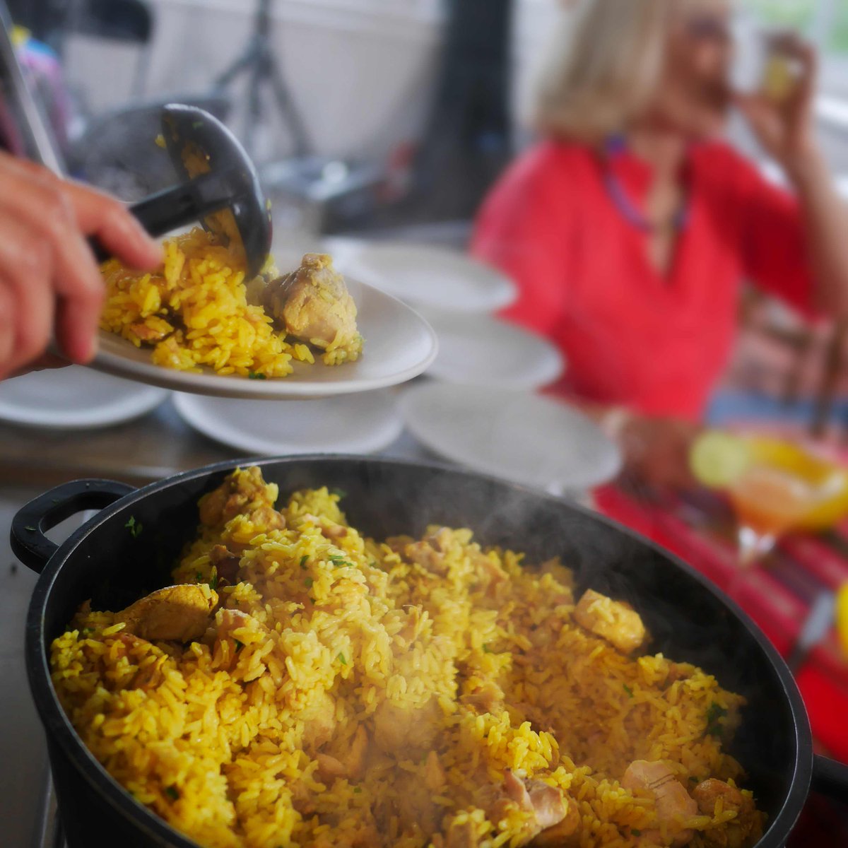 Many people have been talking to us about the warmth of the 'Galinhada'. So, today we bring you a recipe reboot, with this amazing photo from our catering, for the fabulous Intimo Series <a href="/latinolifeuk/">Latino Life</a> . Head over to 👉 instagram.com/cooknst/ and grab the recipe!