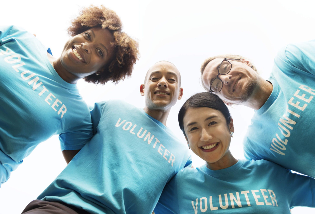 As part of #ErasmusPlus project Work for a Cause, Serve for Sport @workserve, a survey on #volunteering has been launched today, a month to go until the International Volunteer Day, celebrated annually on December 5.
#volunteering #eusaunisport #myeusa
eusa.eu/news?internati…