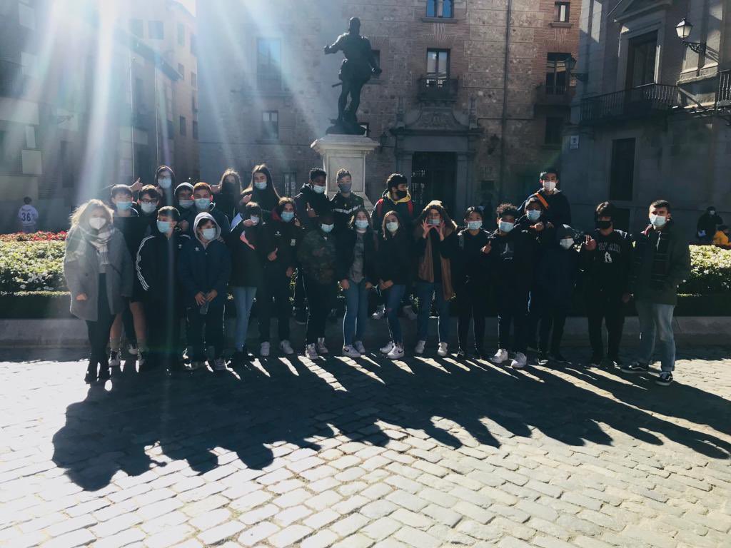 IesMMolina's tweet photo. Excursión #2esoA al #madridmedieval https://t.co/uo2OTRsGhS