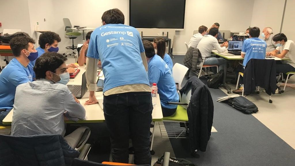 gestamp_es's tweet photo. 💻¡Arranca el #VHackathonForSmartIndustry de @icai_cic ! 

💡¡Los equipos de @UCOMILLAS, @IQSbarcelona, @deusto y @LoyolaAnd trabajan ya en las mejores soluciones al reto de #Gestamp! #Digitalización #Industria40 #IndustriaConectada https://t.co/lUVpw9BB3f