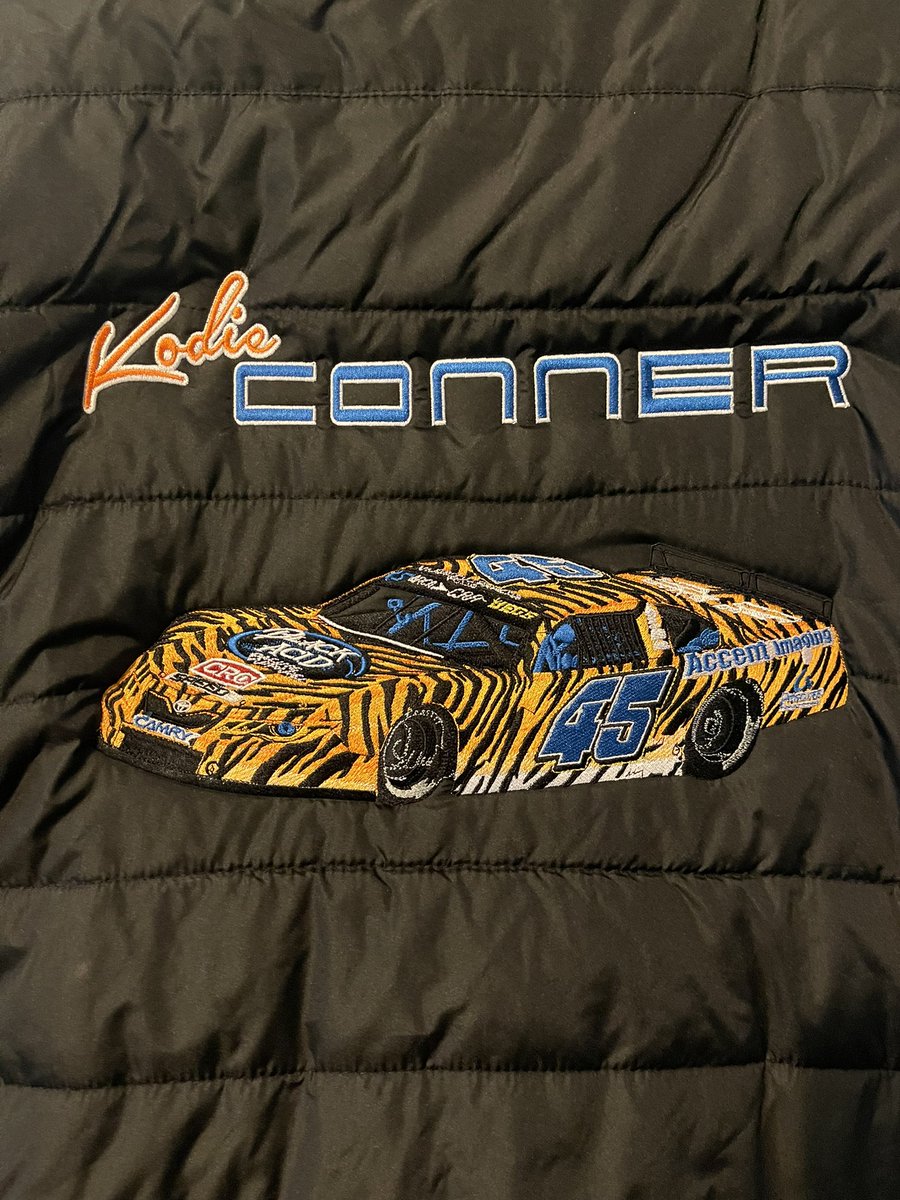 1stPlaceEmb's tweet photo. If you seen the beginning yesterday this is the finished product for @KodieConner .
.
.
.
#kodieconner #1stplaceembroidery #layingthread #tigerman #tigercar #kodieconnerracing #wintercoats #warm #jackets #getyouone #kcr45 https://t.co/QuX5hHKoyU