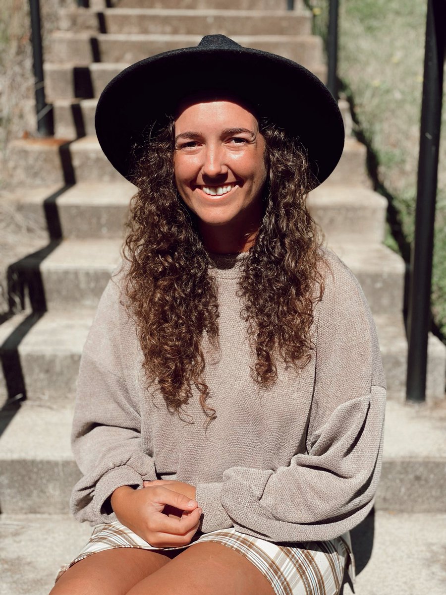 SWUWarriors's tweet photo. Next up in our student appreciation is Lydia Clanton! Clanton is a senior Exercise Science major on @SoftballSwu. She is our resident libero tracker for home volleyball matches!

#ThankYourSID #SIDsMakeItHappen #TeamSWU #ncaad2 #conferencecarolinas https://t.co/1Uz7fGHm1d