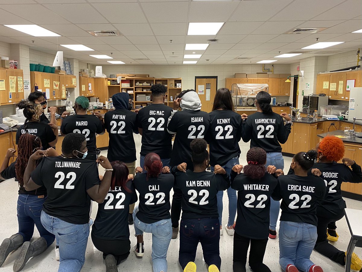 Mrs. Ortolano tweet media