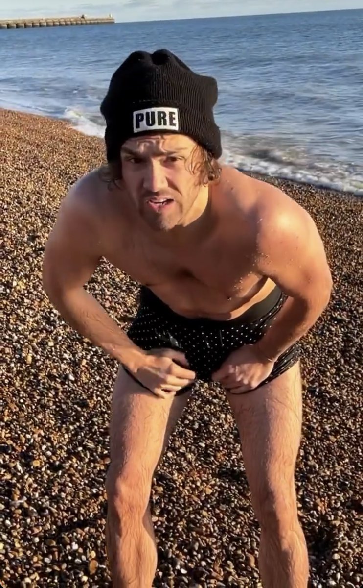 TeamAndyBMusic's tweet photo. Brighton antics @AndyBrownMusic the content we all needed 😂 https://t.co/dQJhlsXimF