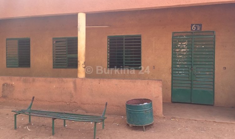 burkina24's tweet photo. #Koulpélogo #Ouargaye
Les écoles fermées jusqu'au 15 novembre 2021 à #Dourtenga et à #Lalgaye pour cause d’insécurité (Source : AIB)
https://t.co/c5Ec4WTAo4 https://t.co/QaA5LLf5kN