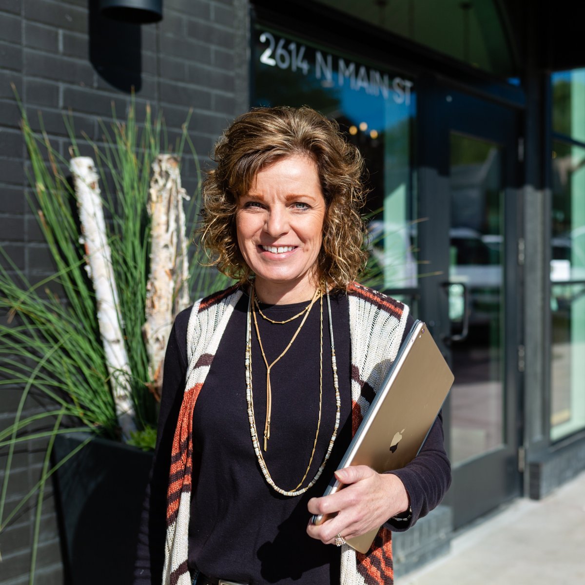 Providing quality real estate services is an around the clock job! So whenever you have a question, night or day, I'm just a phone call away.