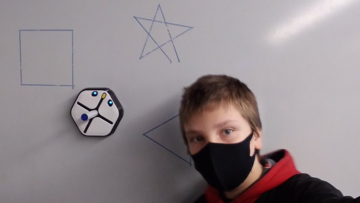 AudraKaplan's tweet photo. #gdrsdchat #EngagedStudents explore regular, irregular, convex, concave, and complex polygons while coding with #RootBot @iRobotEducation @CallahanLuke @KarenGGartland https://t.co/YrheAoSyUj