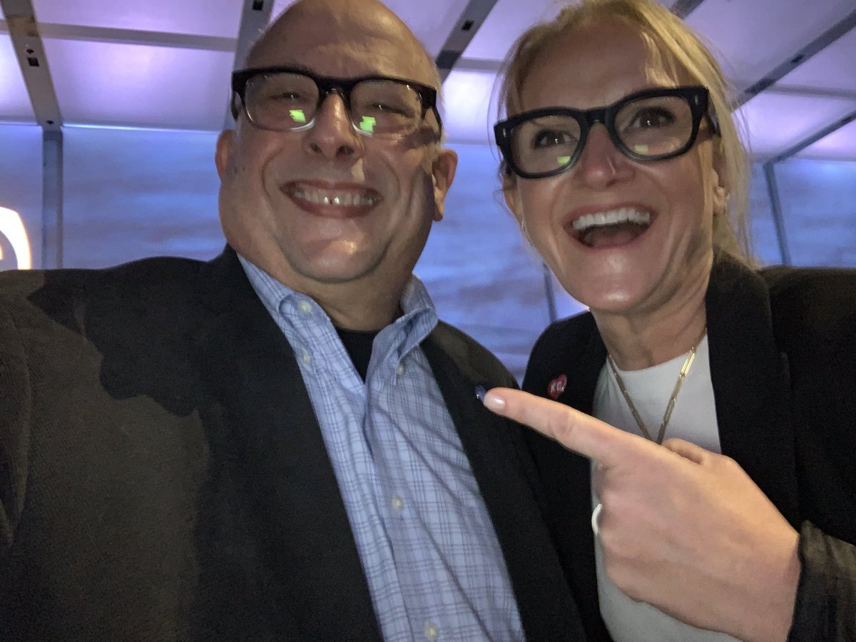emorgenstern's tweet photo. Celebrating #AllinforKC with #melrobbins. https://t.co/fy8nXLrUy4