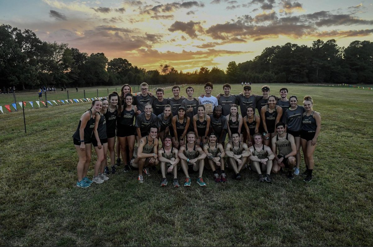 Good Luck to our Cross Country Team tomorrow at the NCAA Regional Championships in Joplin, MO! 
Women run at 10:00am, 
Men at 11:15am. 
Live results can be found at:
live.athletic.net/meets/117
