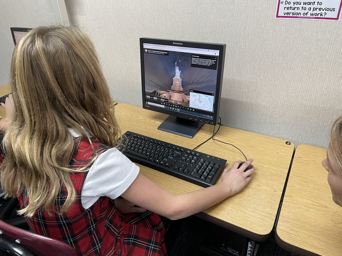 MissSchurr's tweet photo. 3A also went on a #virtualfieldtrip to the Statue of Liberty and International Spy Museum! Next we’ll edit our photo to make it look like we where really there! #techclass #3rdgrade #sldmfishers @StatueEllisNPS @SpyMuseumEd https://t.co/w33x20k6TH