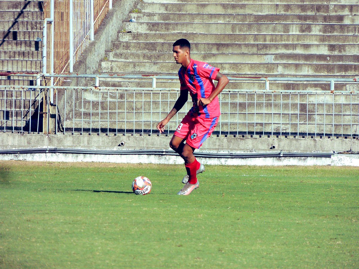 DanovanSilva's tweet photo. passo a passo e pés no chão. +3pts🔴🔵 https://t.co/NRHYy6gxsr
