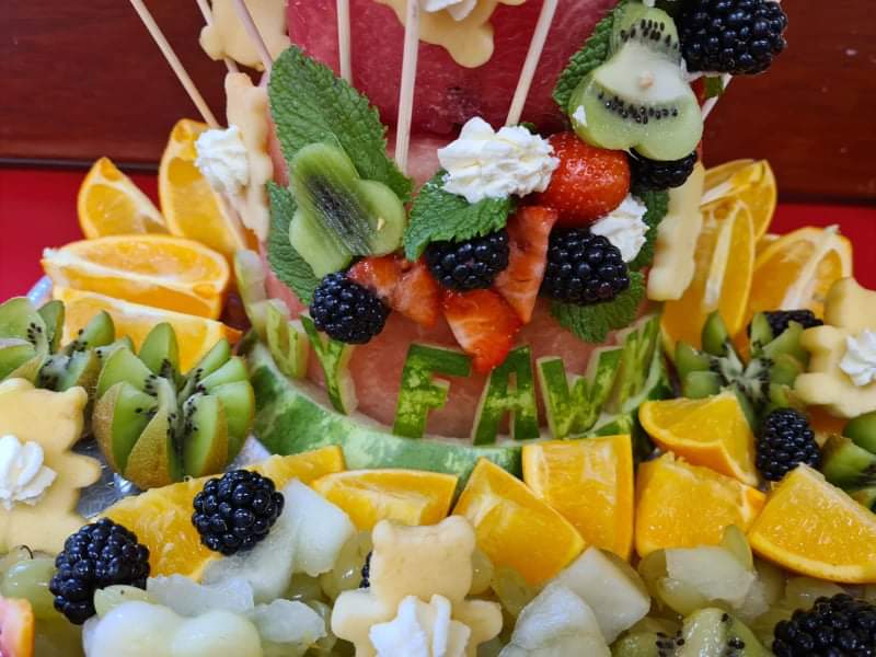 CroyPrimary's tweet photo. What a talent! Once again our Cook has created a fruit display so inviting that there was nothing left! Well done Anja! #highlandschools #croyprimary #catering #thecook #complimentstothechef https://t.co/3DSBanWidi