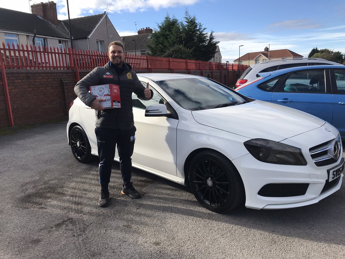 Happy Friday 

“<a href="/BelperTownFC/">𝗕𝗲𝗹𝗽𝗲𝗿 𝗧𝗼𝘄𝗻 | 𝟣𝟪𝟪𝟥</a> BOSS SIGNS for Car Seekers💚”

Blackie one of my best pals &amp; best managers I played for called me wanting to roll back the years I was gobsmacked he was actually putting hand in his pocket 

Massive thanks for coming to me pal at <a href="/carseekers1/">Car Seekers</a>