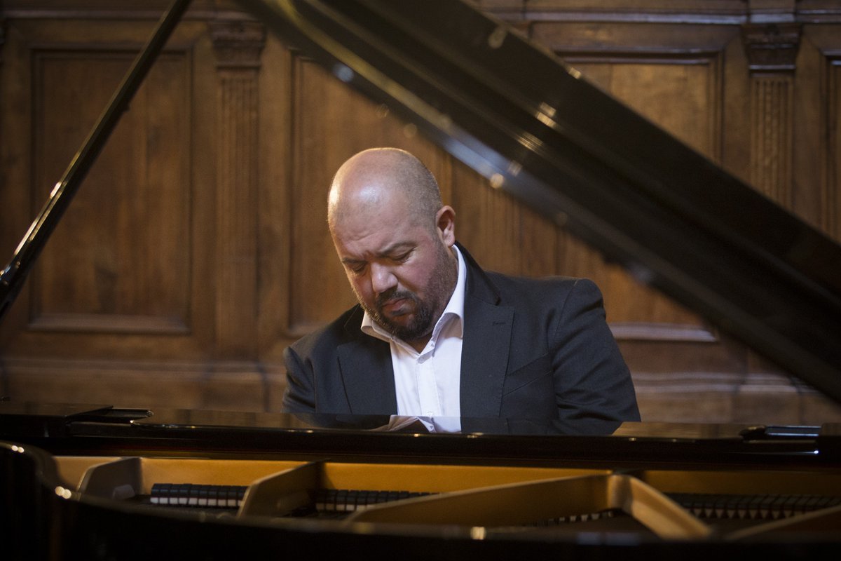 Demà al Casino del Masnou podrem sentir i degustar el bò i millor de l'Escola Montserratina de Tecla de la mà d'un gran especialista, el pianista italià David Boldrini. Obres de Brell, Boada, Baguer, Codina, Gallès, Teixidor i Marsal.... <a href="/natalia_garriga/">Natàlia Garriga</a> <a href="/CronistaErrant/">Xavier Cester</a> <a href="/tv3cat/">TV3 és ara @Som3Cat</a>