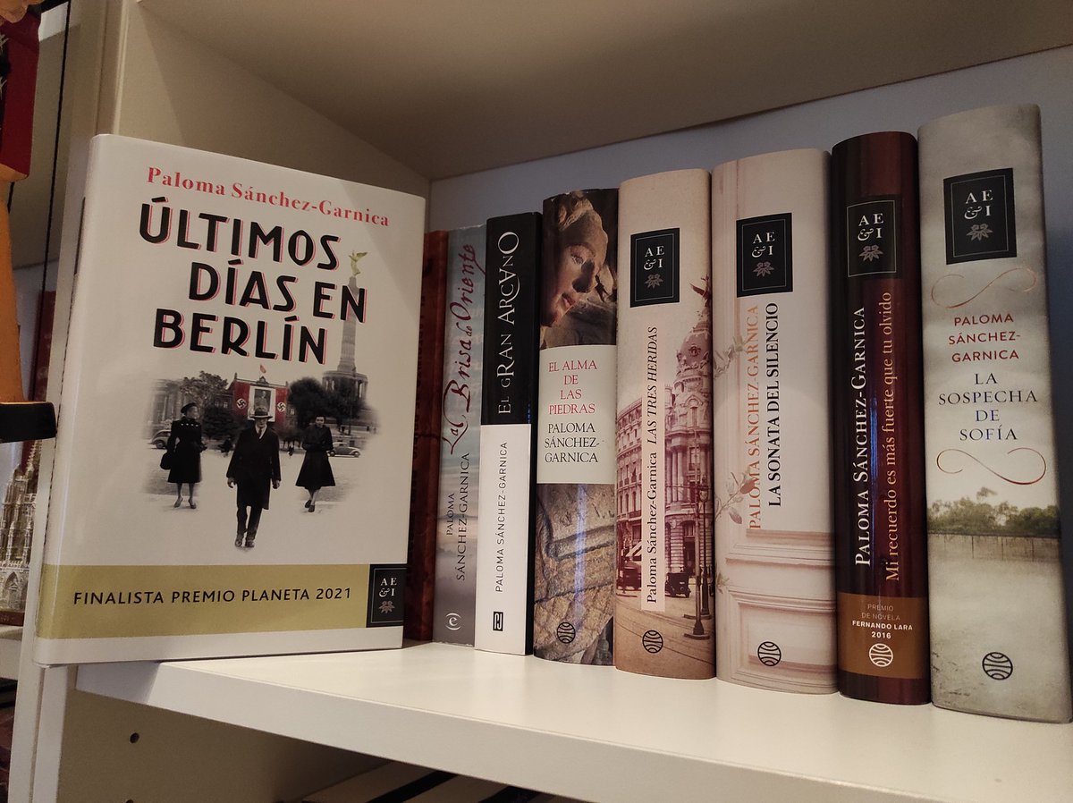 inigofg8's tweet photo. ¡Qué ganas de disfrutar del último libro de @PalomaSGarnica!
Seguro que será una lectura brillante, como todas las anteriores. 
Además creo que la próxima semana vendrá por @casadellibro en Bilbao, lo cual aún mejora las expectativas😊
No sé si podré llevar todos para la firma😅 https://t.co/Y5BNs2mu1x