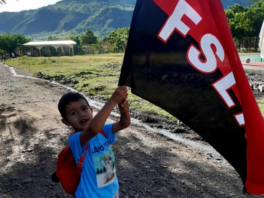 Atego16's tweet photo. Porque es nuestro el Porvenir ✌🏻
Vamos a defender su futuro, su bienestar, su #PazYBien

Porque la #ProsperidadConElPueblo es votando en la DOS ❤🖤🇳🇮

@xarfyc @HoChiMinhF @noelia_arauz https://t.co/5AFZYtoX3V