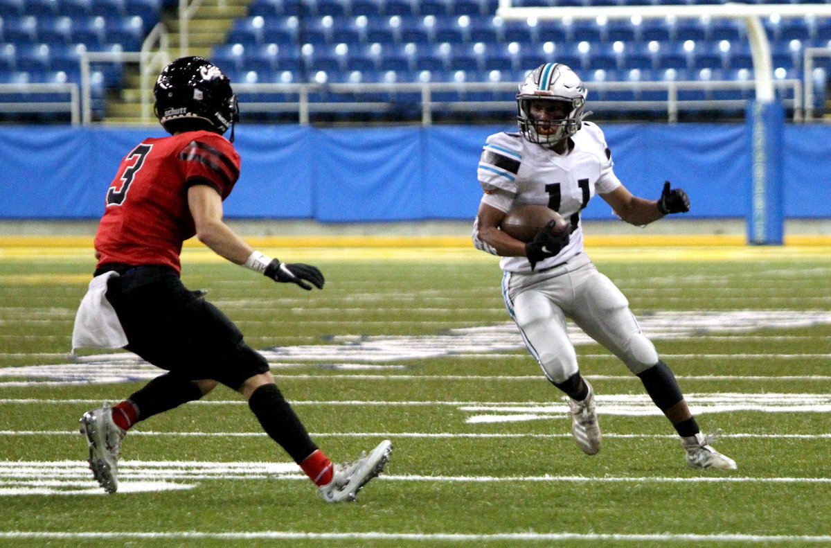 JaredRubadoBP's tweet photo. Sometimes losing is the perfect ingredient for a winning season. For the Mahnomen-Waubun Thunderbirds, one regular-season loss made the difference in their second section championship in four seasons. Read about Thursday's big win here: https://t.co/QawaxFu8W8 https://t.co/caZyPlkLrK