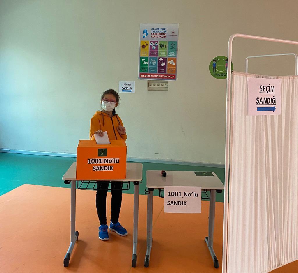 CekmekoyI's tweet photo. İTÜ ETA Vakfı Çekmeköy Kampüsü Öğrenci Birliği seçimini heyecanla tamamladı 🗳🐝 @peliNBym @Sunakara_1 @busra_aparan @DogaOkullari https://t.co/wpoNwfccB6