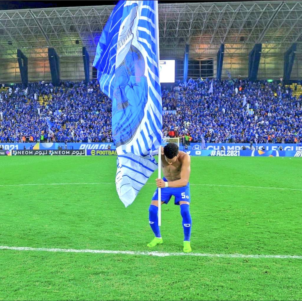mners11's tweet photo. #النصر_الشباب من بعد غرزه بقلوبهم وهم مدحدرين https://t.co/aFWEkz4wza