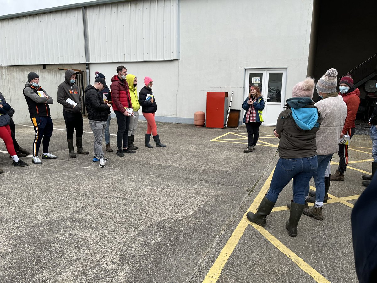 Reflow_ESR10's tweet photo. Glad to give a talk to the students from Munster Technological University with @Reflow_ESR9 about our @ETNReflow project in the control room at #teagascJC. We introduced #DairyProcessingWaste, #PhosphorusRecovery, and showed what we are doing for the pot trial. @ofenton https://t.co/dh4v3fBr9P