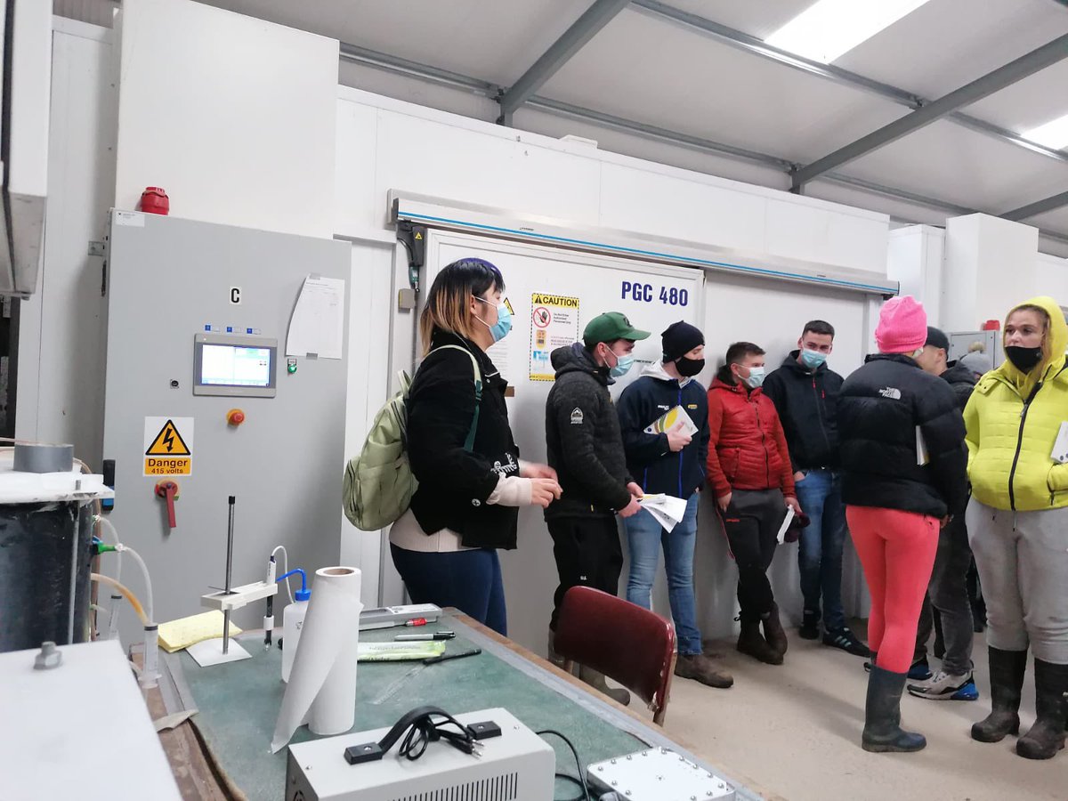 Reflow_ESR10's tweet photo. Glad to give a talk to the students from Munster Technological University with @Reflow_ESR9 about our @ETNReflow project in the control room at #teagascJC. We introduced #DairyProcessingWaste, #PhosphorusRecovery, and showed what we are doing for the pot trial. @ofenton https://t.co/dh4v3fBr9P