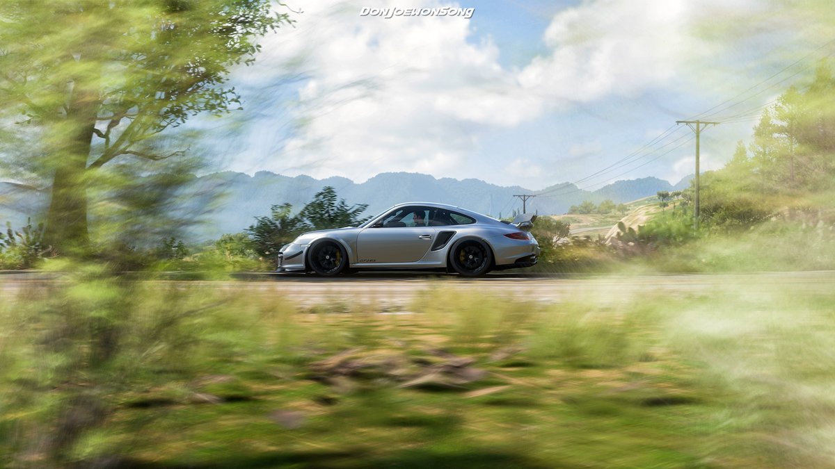 DonJoewonSong's tweet photo. I'm calling it.....

#ForzaHorizon5 = GOTY!!! https://t.co/zavnKrq3Od