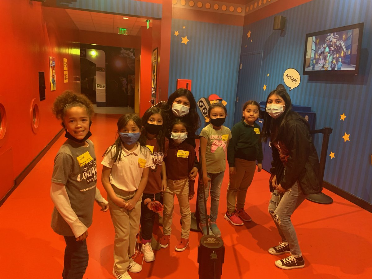 BburgCougars's tweet image. Second grade Legoland field trip! Workshops are designed to bring math, science, crital thinking skills, problem solving &amp;amp; engineering to life! We have fun while we learn! 🏫🚍👨‍🔬🧠👩🏻‍🔬🥰👷🏻‍♀️ @IrvingISD #BBurgFieldTrips #WeRISEIrvingISD