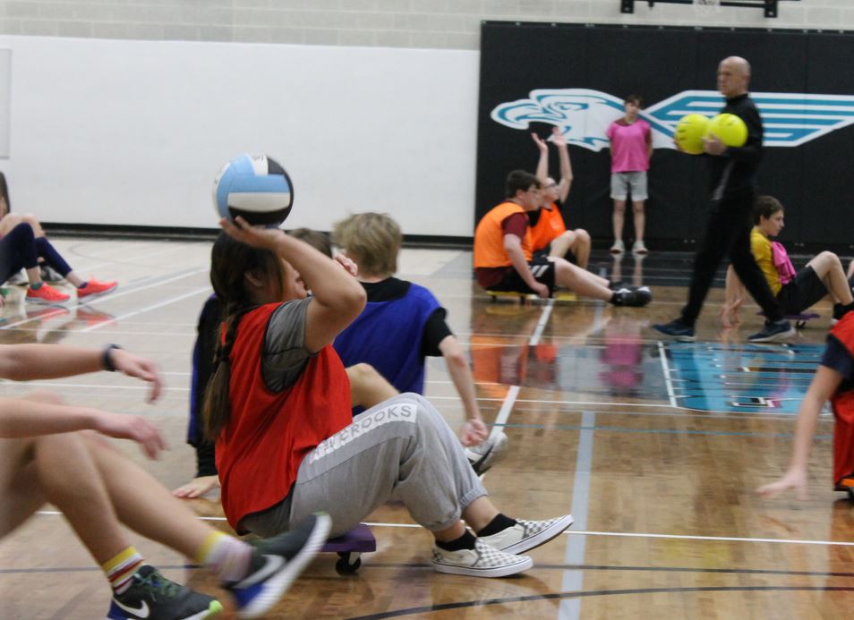 EagleButtePRSD8's tweet photo. Mr. Smith's PE 10 class enjoying a game of Scooter Basketball #eaglebutte #EBHS #prps #PE10 https://t.co/aDe8JT8YnY